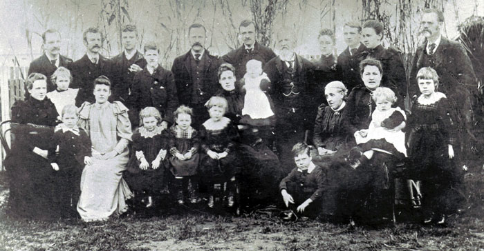 Bunn family gathering 1892