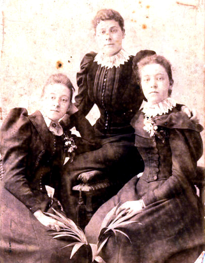 Mabel, Isabella and Marion Bunn