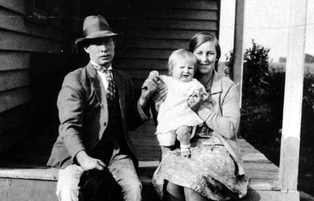 Henry, Jessie and Marion Dadswell